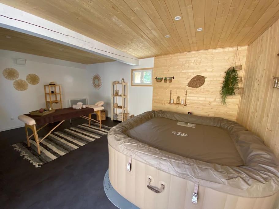 Holiday home Gabantelye Saint-Paulet-de-Caisson